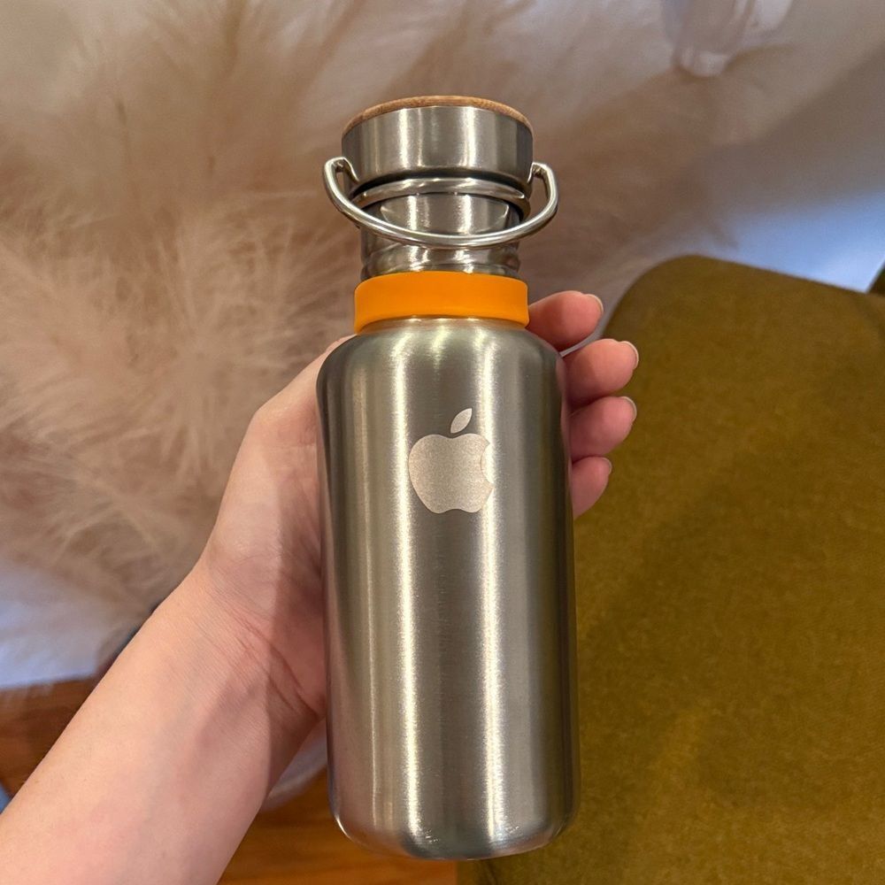 Apple Mac Stainless Steel Water Bottle with Orange grip + Apple logo NWT (12oz)